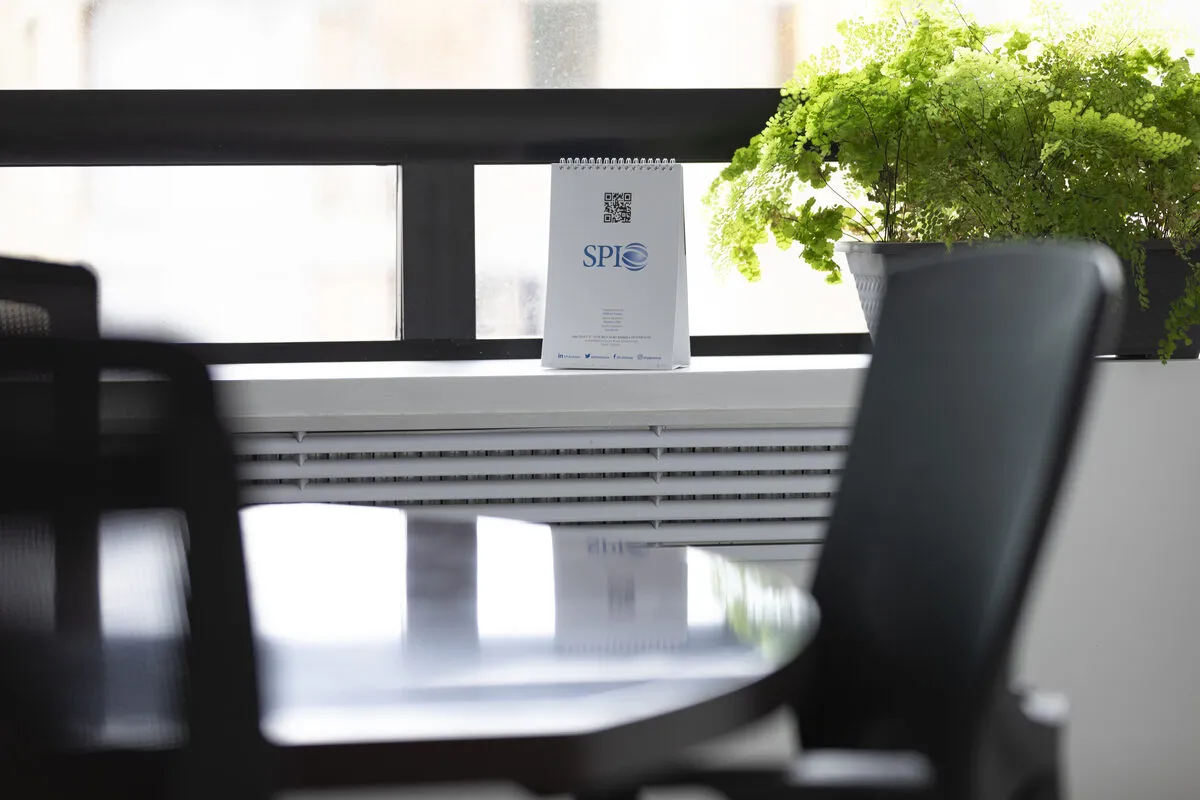 Sala de conferencias de SPI Americas para consultoria en propiedad intelectual y registro de marcas